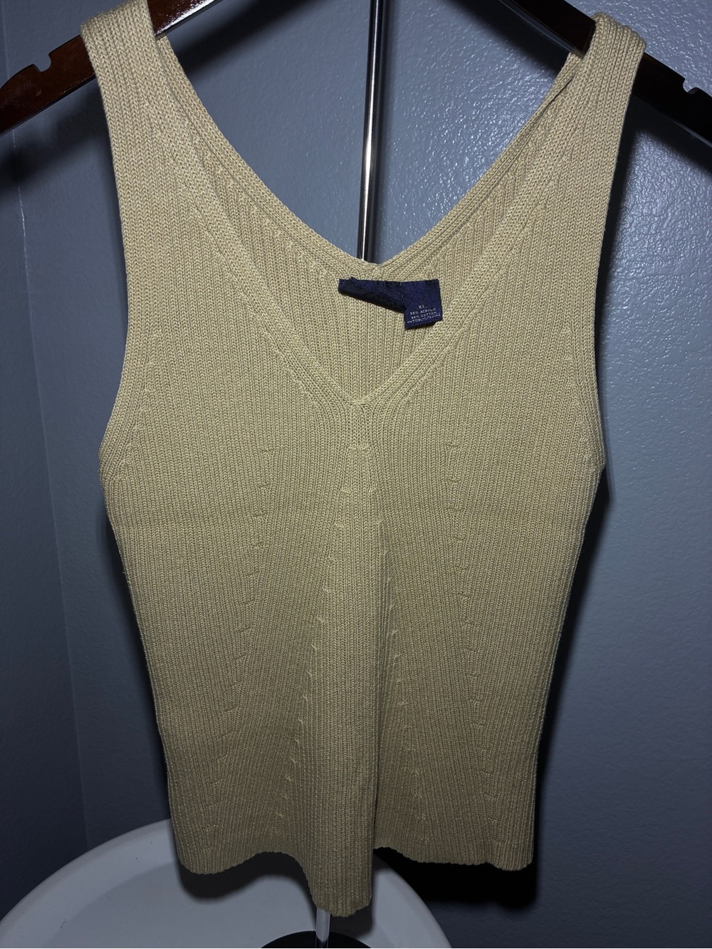 Hillard & Hanson Sleeveless V-Neck Knit Tank in Pale Yellow